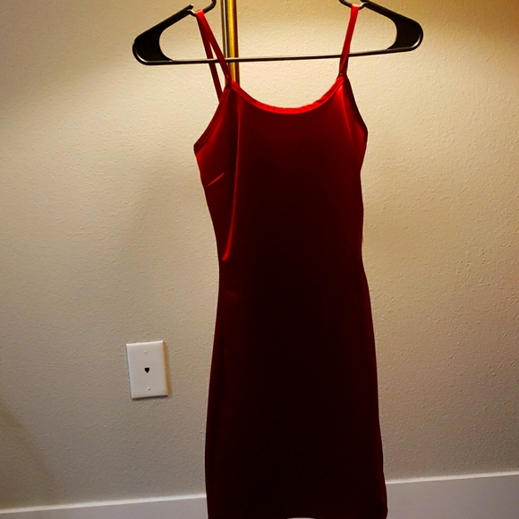 Red satin dress (SUPER pretty on, worn twice) - Picture 1 of 3